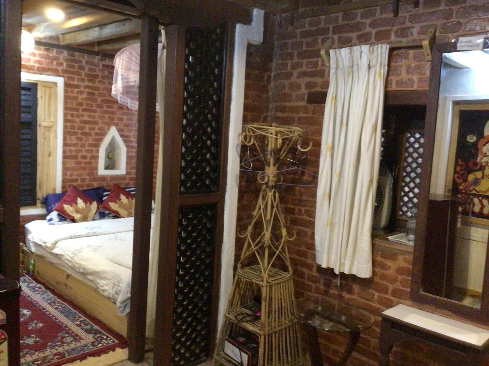 Yamba Traditional Home Lalitpur Exterior photo