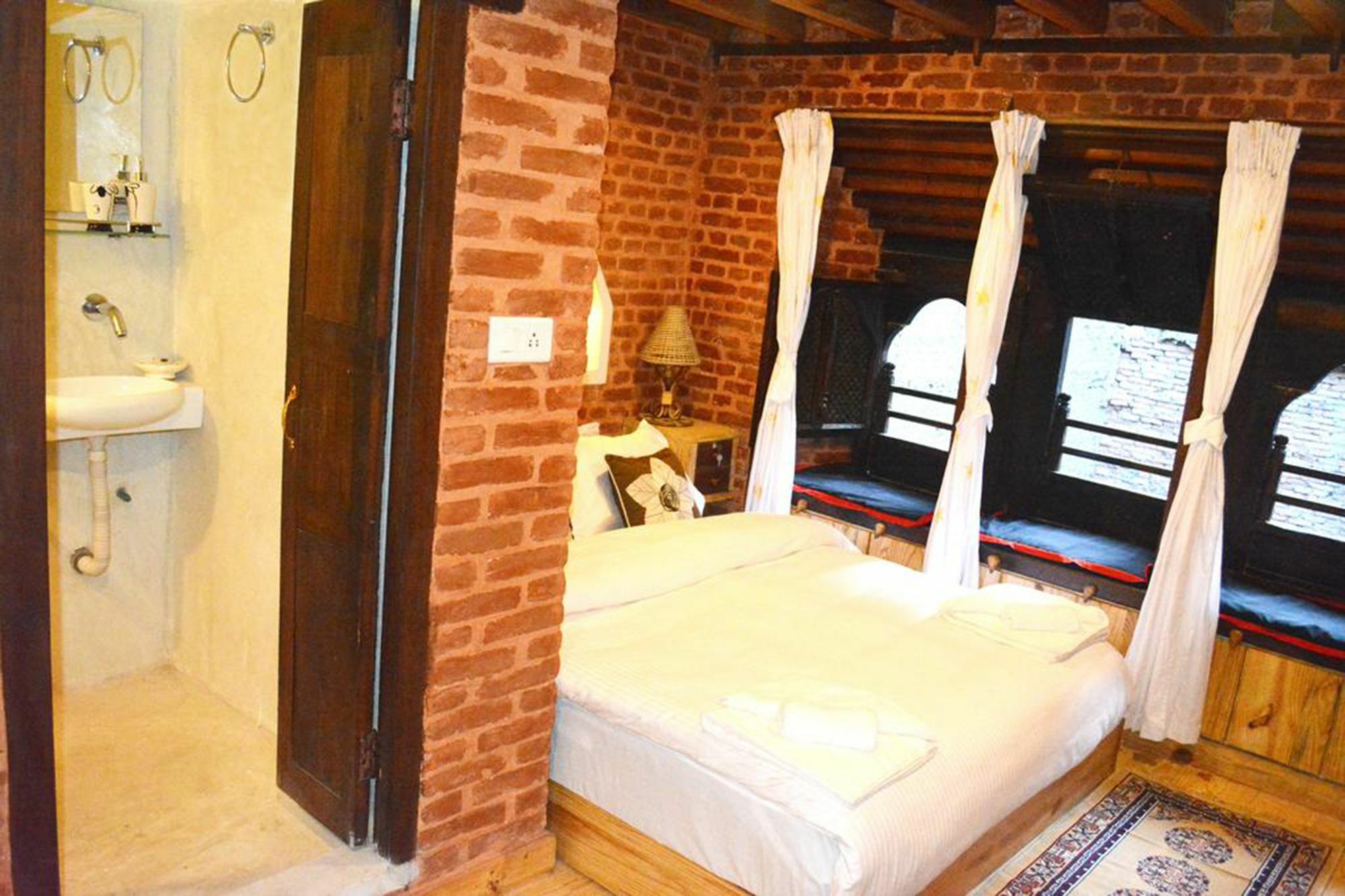 Yamba Traditional Home Lalitpur Exterior photo